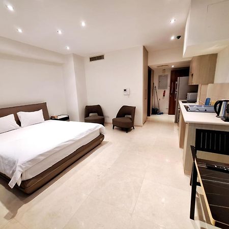 Aphrodite Plaza Larnaca Eksteriør billede