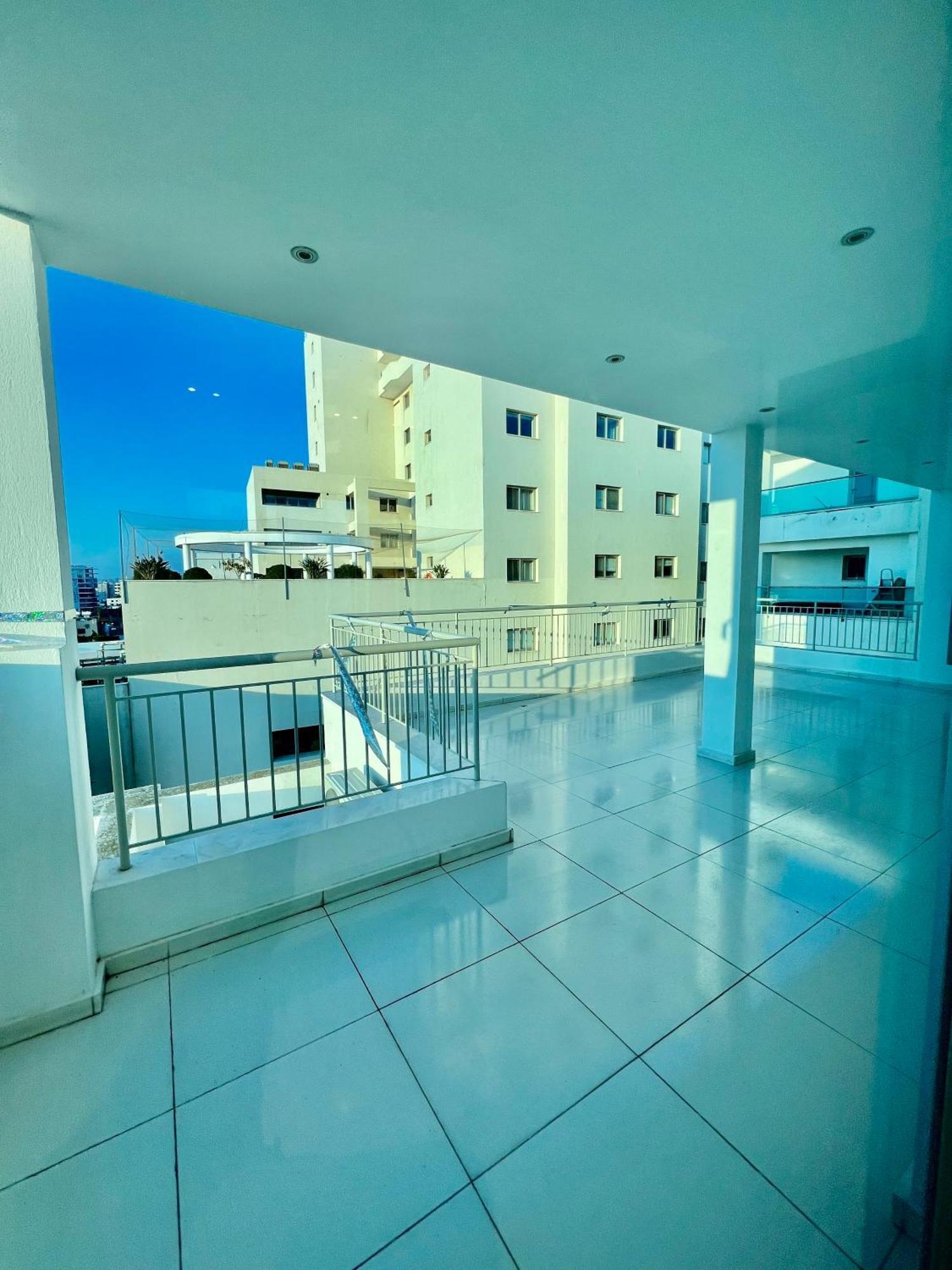 Aphrodite Plaza Larnaca Værelse billede