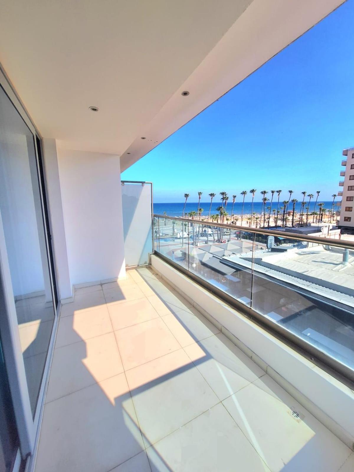Aphrodite Plaza Larnaca Eksteriør billede