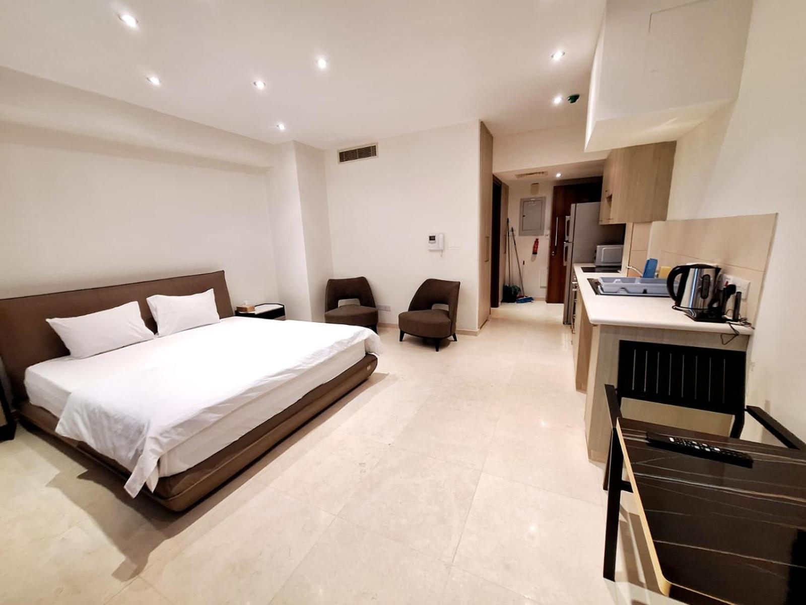 Aphrodite Plaza Larnaca Eksteriør billede